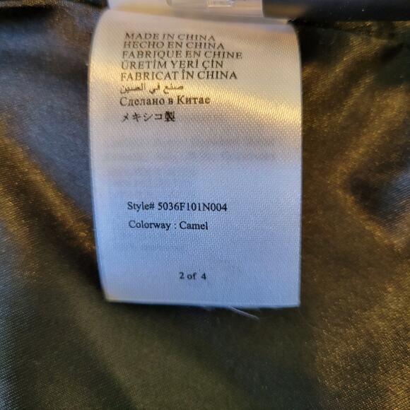 BEBE Blazer Women's XS Camel Wool Blend Tulip Hem Fitted Jacket Button Detail - Picture 11 of 13